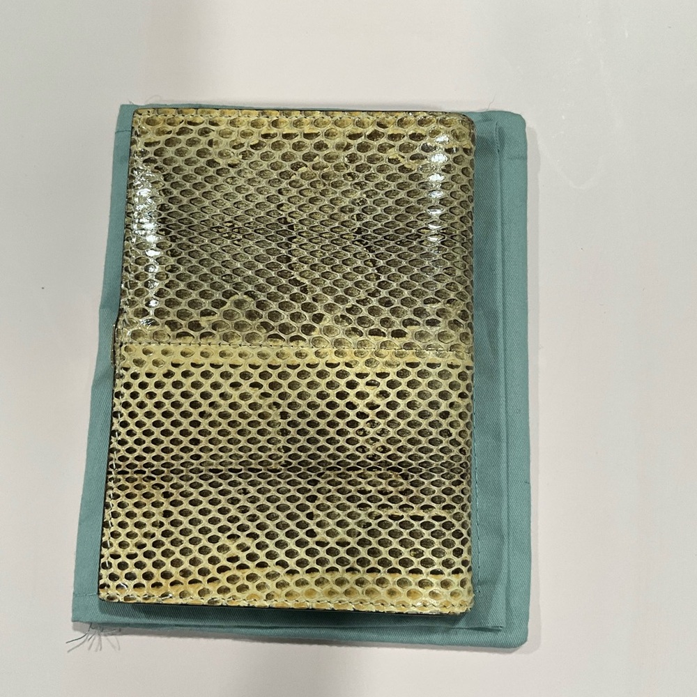Authentic Gucci snake skin Agenda Notebook Cover - Picture 4 of 14